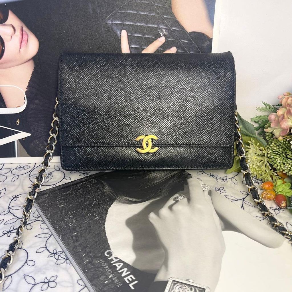 Chanel Chain Wallet Caviar Leather CC Logo Shoulder — view 2