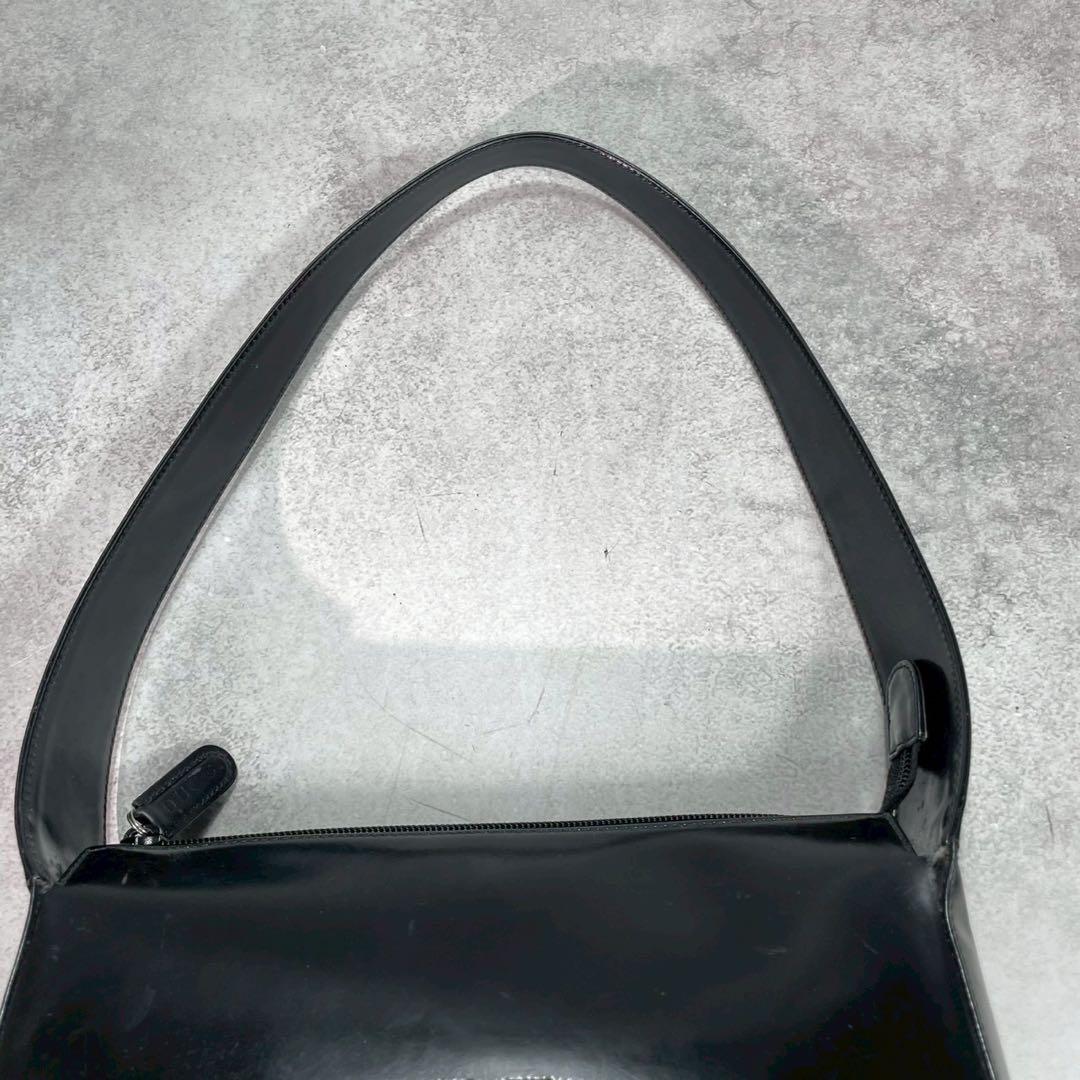 Gucci GG Handbag Patent Leather Logo Black — view 4