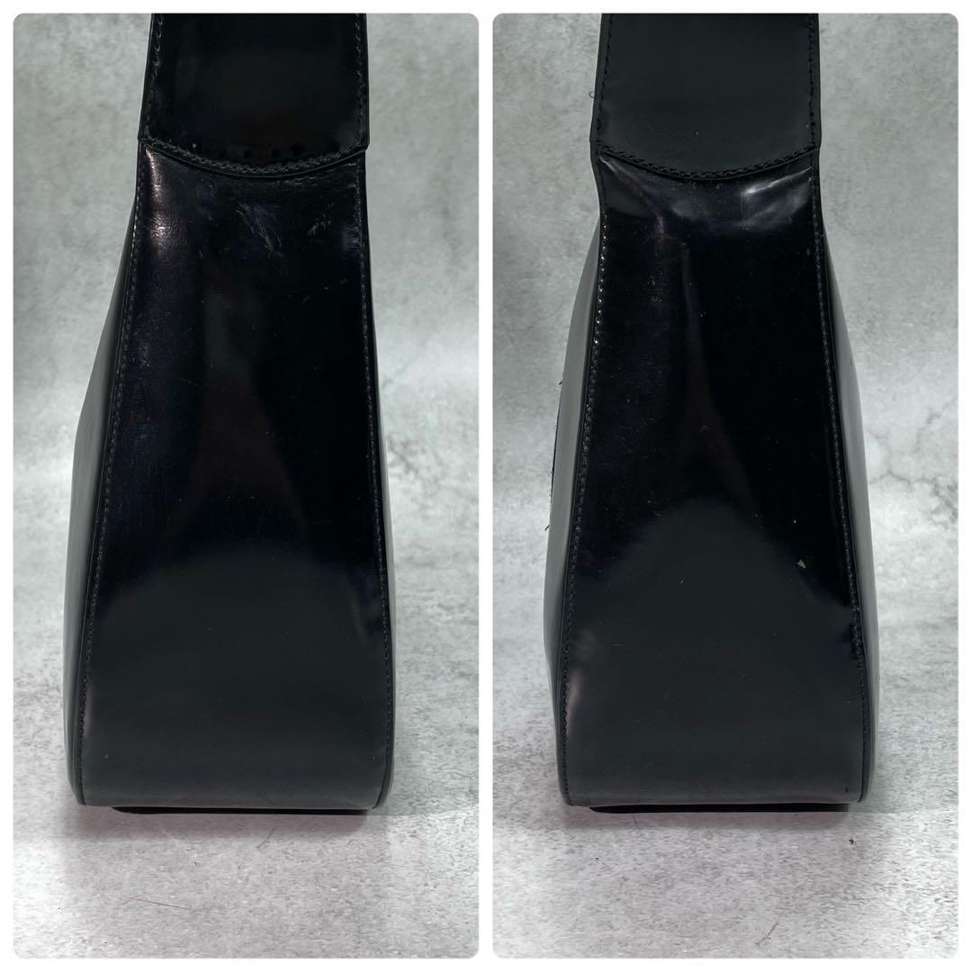 Gucci GG Handbag Patent Leather Logo Black — view 7