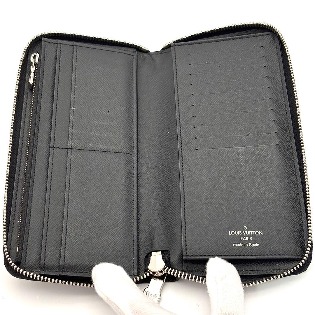 Louis Vuitton Wallet Taiga Zippy Vertical Black — view 3