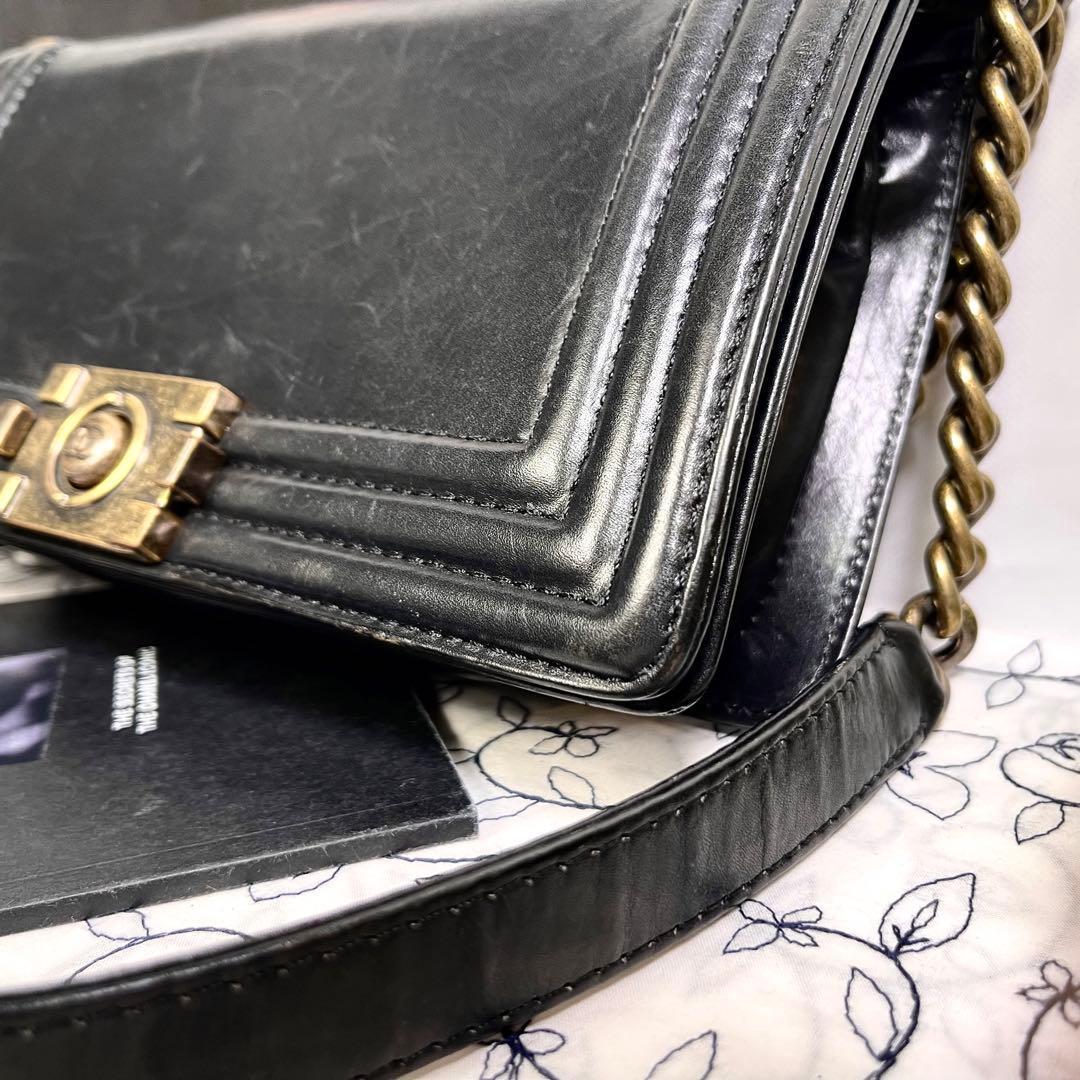 Chanel Boy Chain Shoulder Bag Logo — view 5