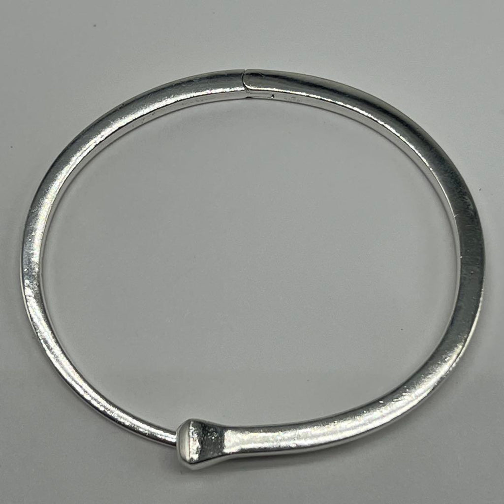 Gucci Chiodo Bangle 19 Nail Bracelet — view 6