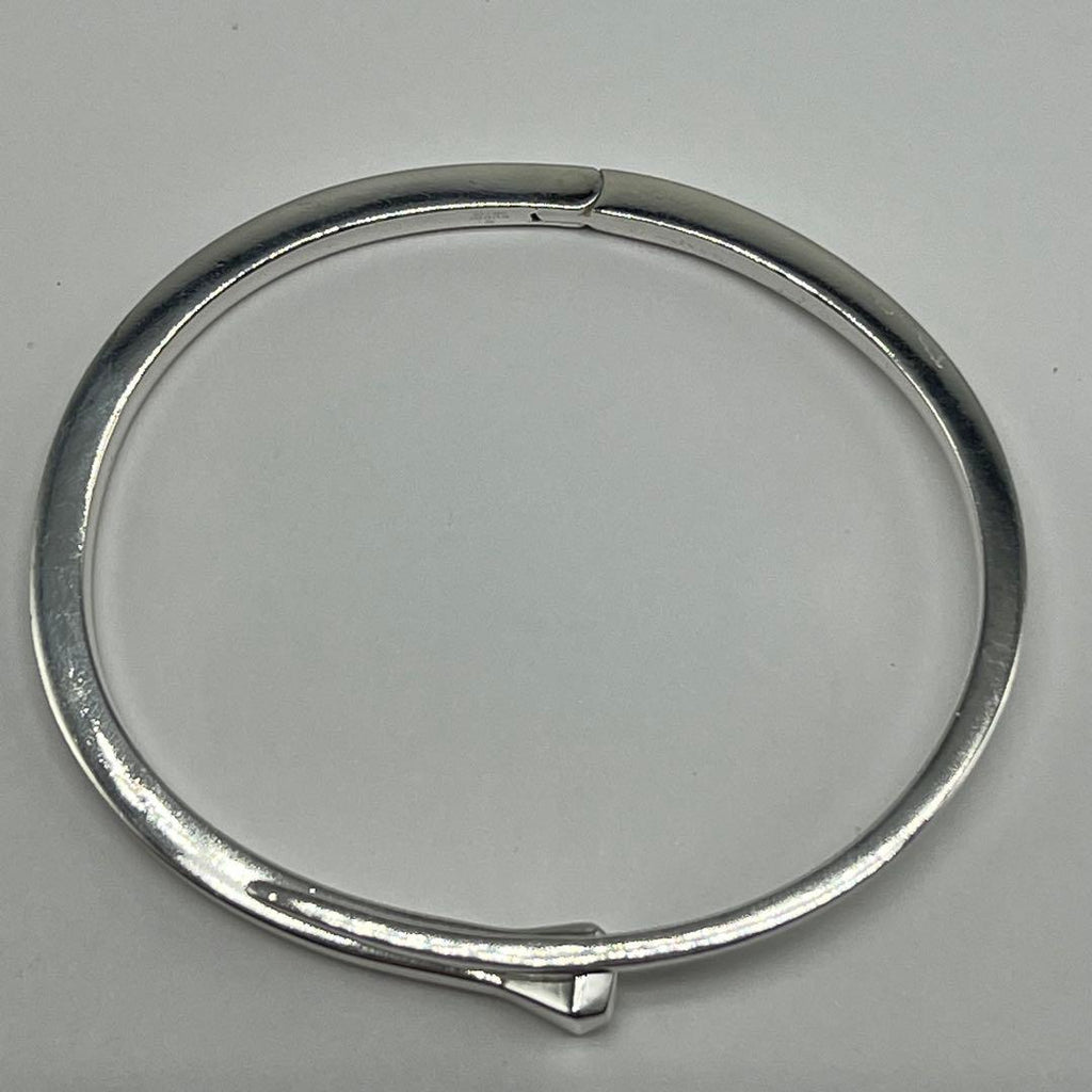 Gucci Chiodo Bangle 19 Nail Bracelet — view 7