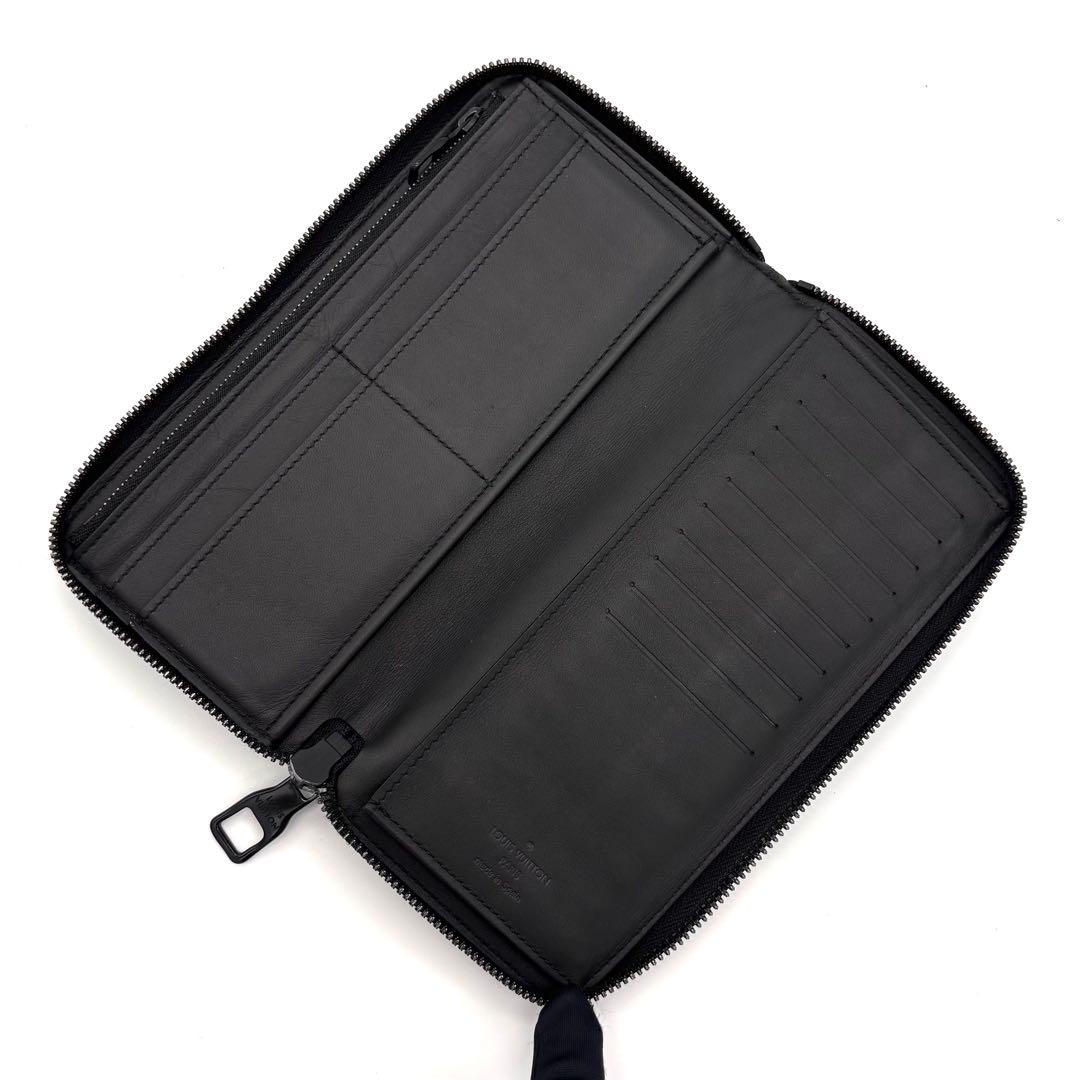Louis Vuitton Taurillon Zippy Wallet Vertical Zip Around — view 3