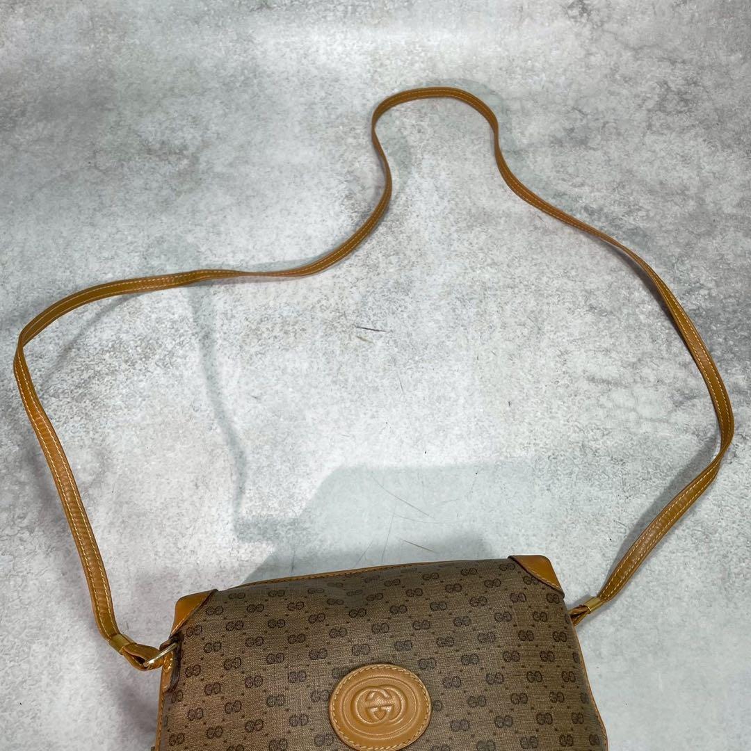 Gucci GG Shoulder Bag Brown Beige Logo Leather — view 4
