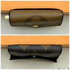 Louis Vuitton Giant Reverse Portefeuille Zoe Fold Wallet — view 3