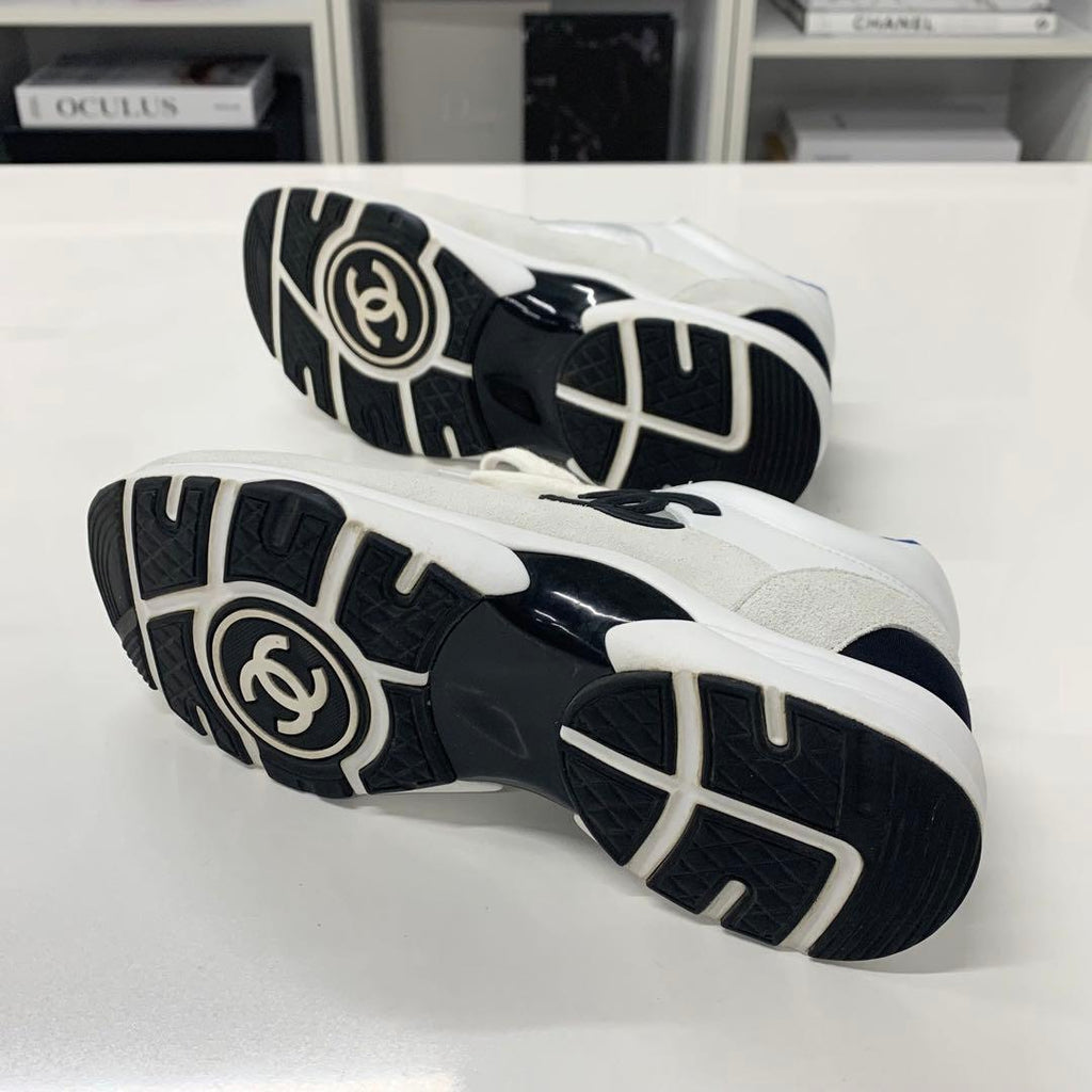 Chanel CC Logo Leather Fabric Suede Sneakers White — view 7