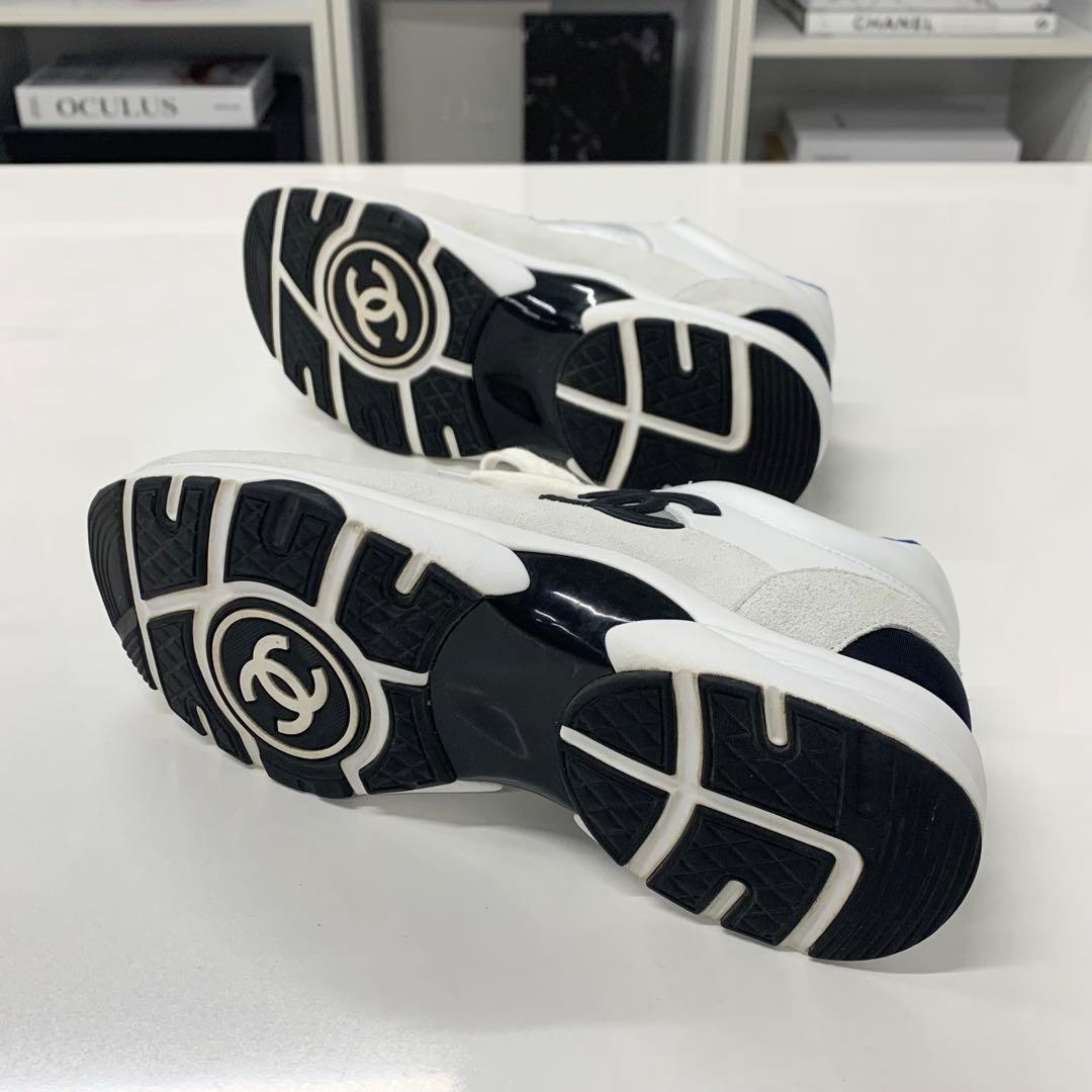 Chanel CC Logo Leather Fabric Suede Sneakers White — view 7