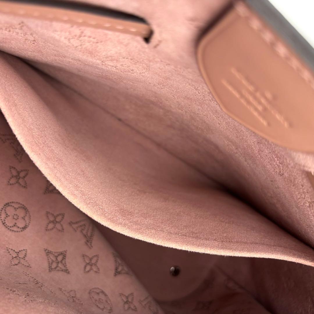 Louis Vuitton Mahina Girolatta Magnolia Handbag Pink — view 4