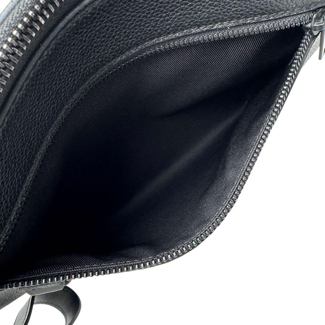 Louis Vuitton Aerogram Pochette — view 8