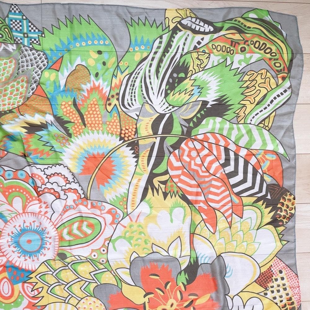 Hermes Carre Geant 140 Fleurs Dindiennes Indian Flower Scarf — view 3