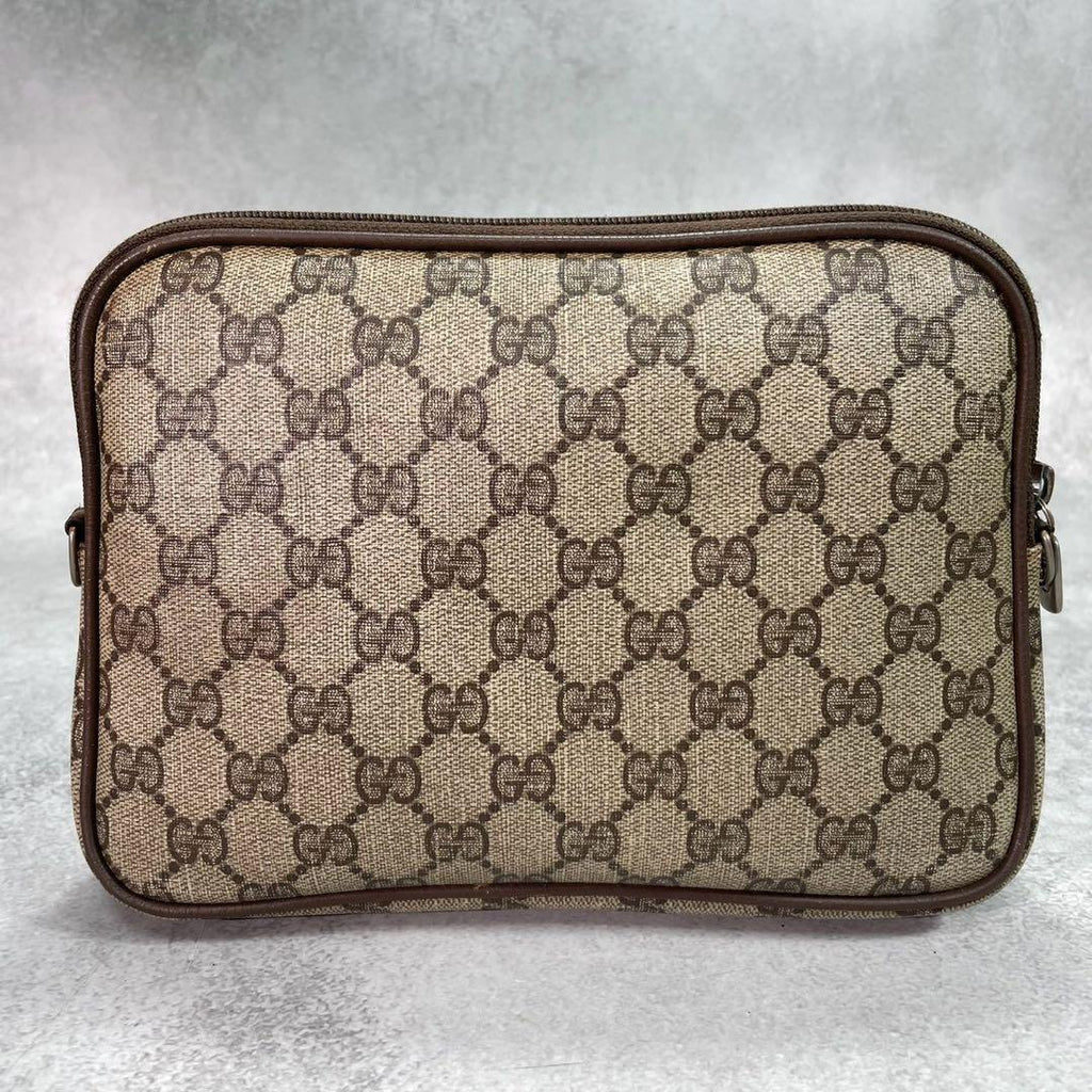 Gucci GG Clutch Brown Beige Logo Leather — view 3