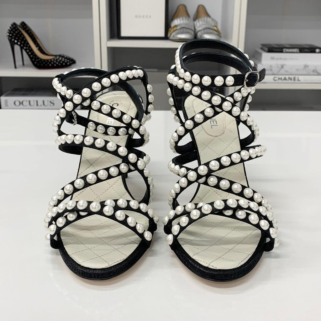 Chanel Leather CC Logo Pearl Quilted Strap Sandals Black — view 4