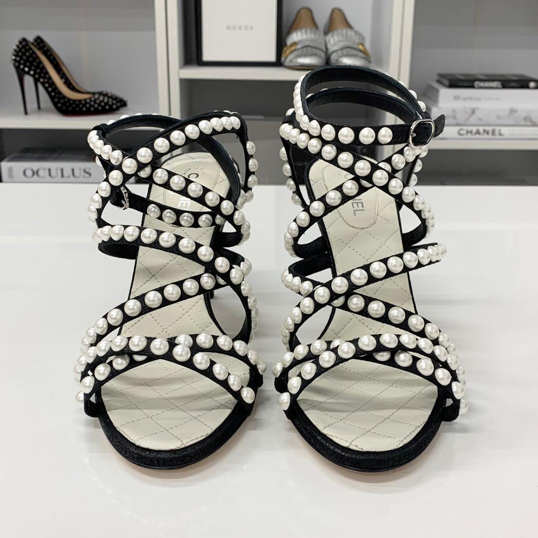 Chanel Leather CC Logo Pearl Quilted Strap Sandals Black — view 4