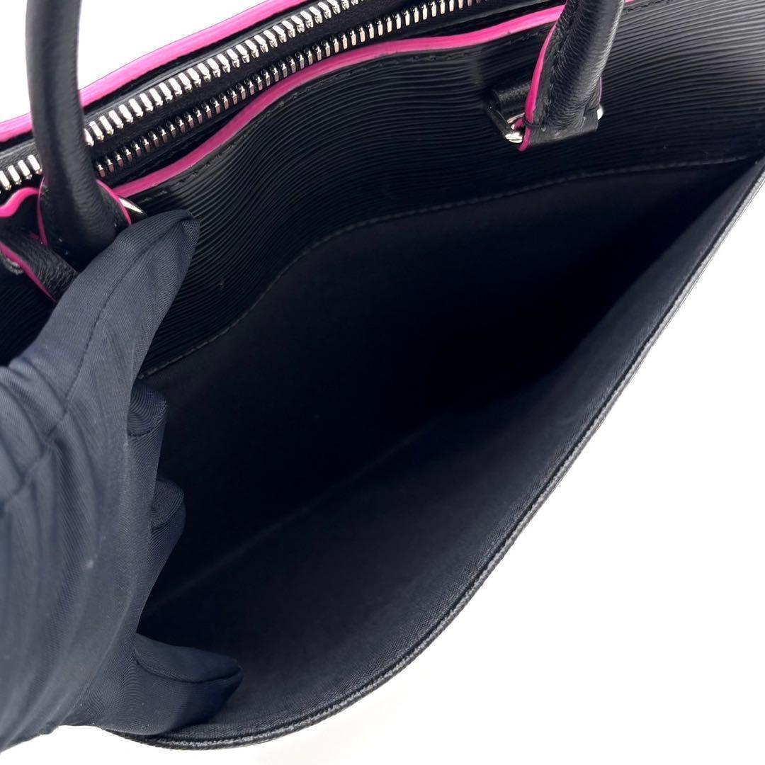 Louis Vuitton Epi Vano GM Noir Black Hot Pink Handbag — view 4