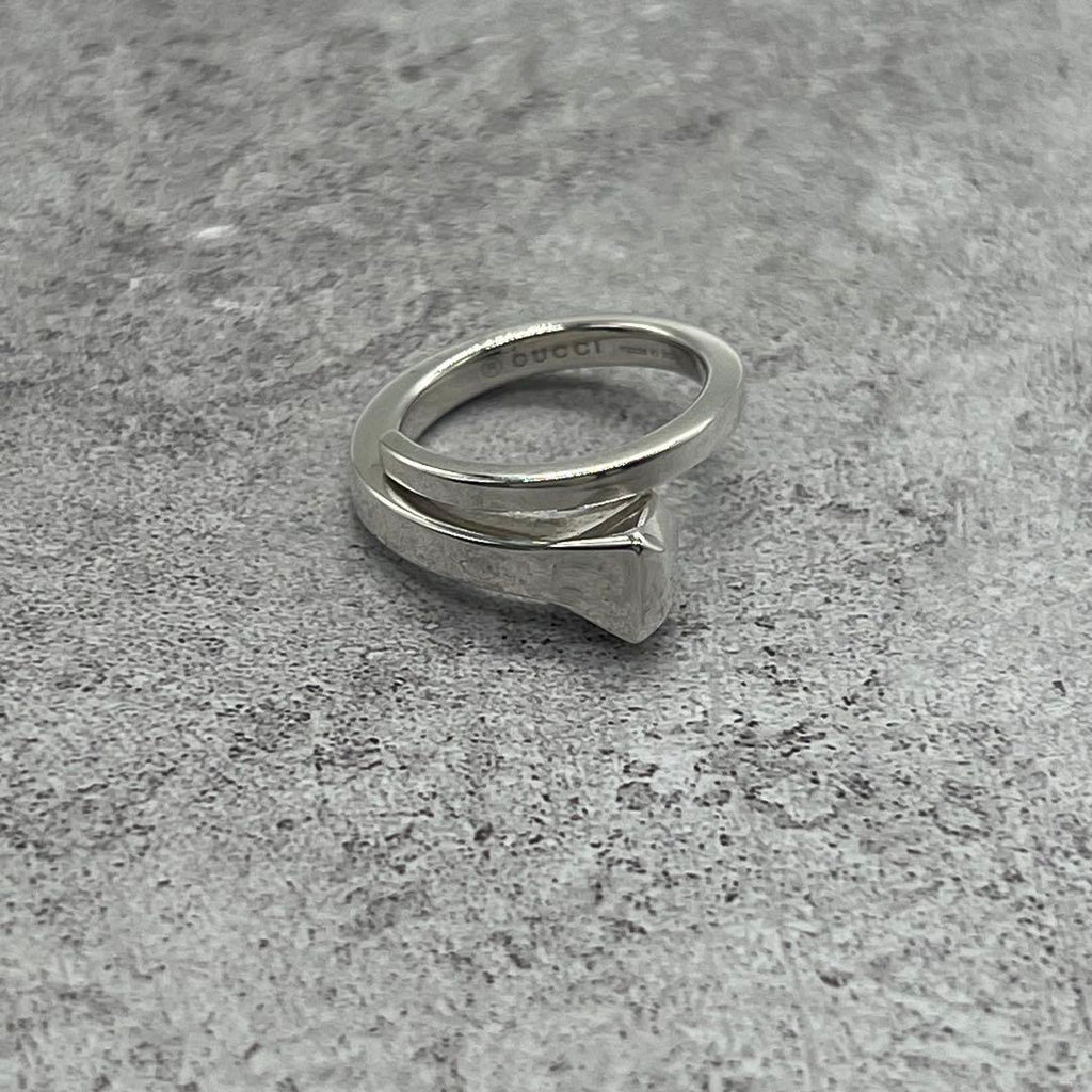 Gucci Chiodo Nail Motif Ring