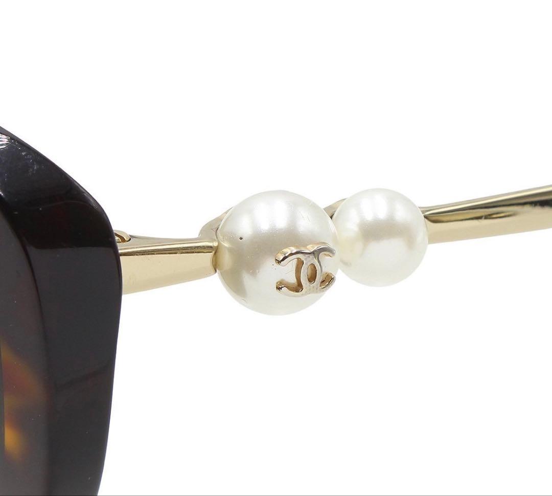 Chanel CC Logo Pearl Tortoiseshell Sunglasses Eyewear — view 6