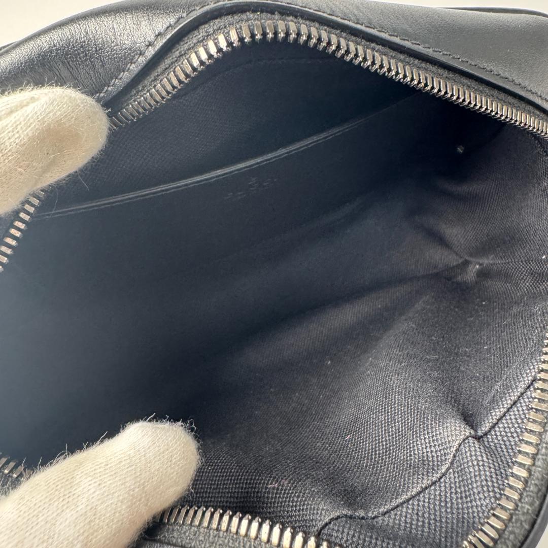 Gucci GG Marmont Shoulder Bag So Black — view 8