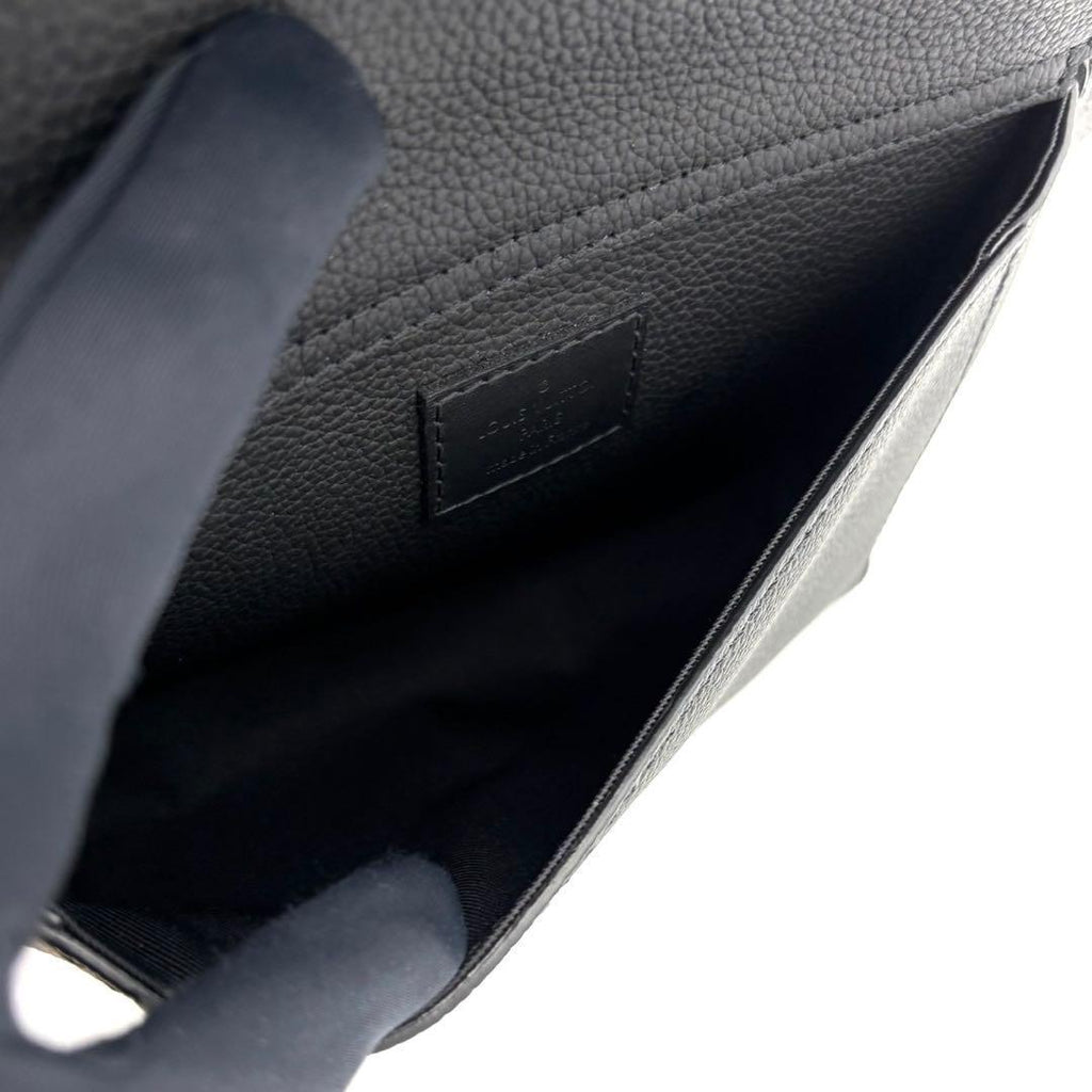Louis Vuitton Aerogram Takeoff Sling Bag Noir — view 6
