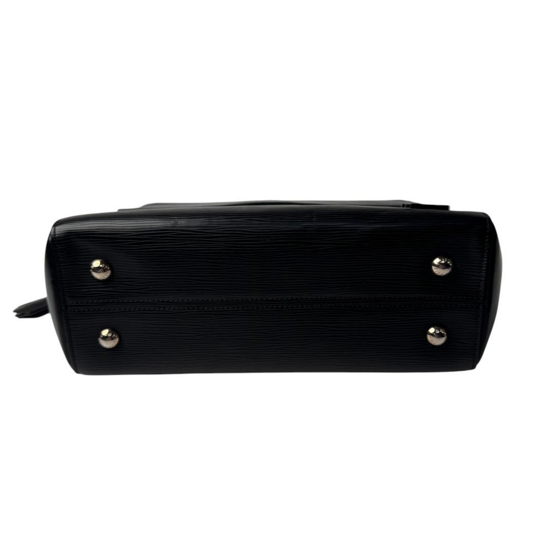 Louis Vuitton Epi Cluny BB Black Shoulder — view 6