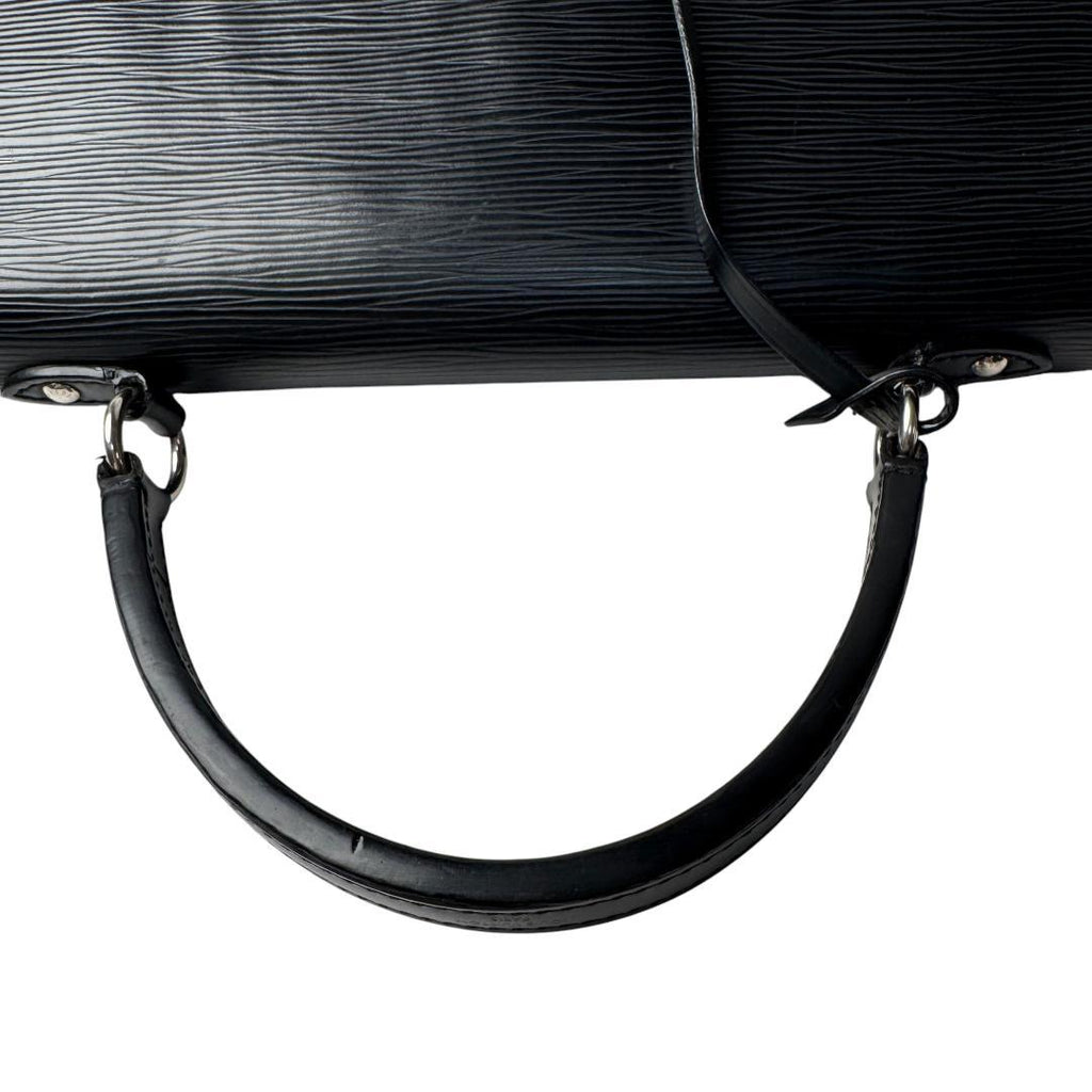 Louis Vuitton Epi Cluny BB Black Shoulder — view 7