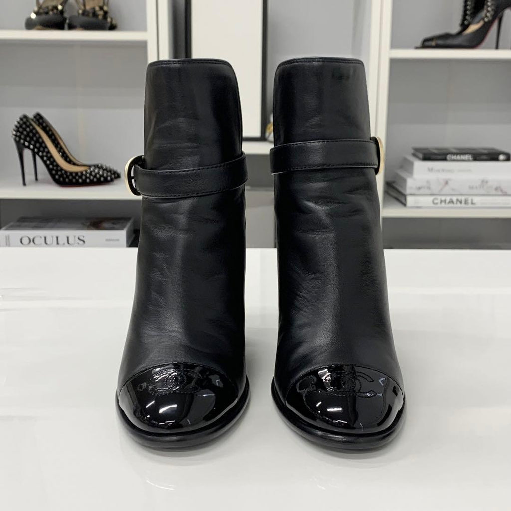 Chanel CC Logo Belt Leather Patent Short Boots Black — view 4