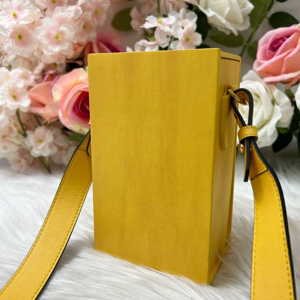 Fendi Box Shoulder Bag Leather Yellow — view 3