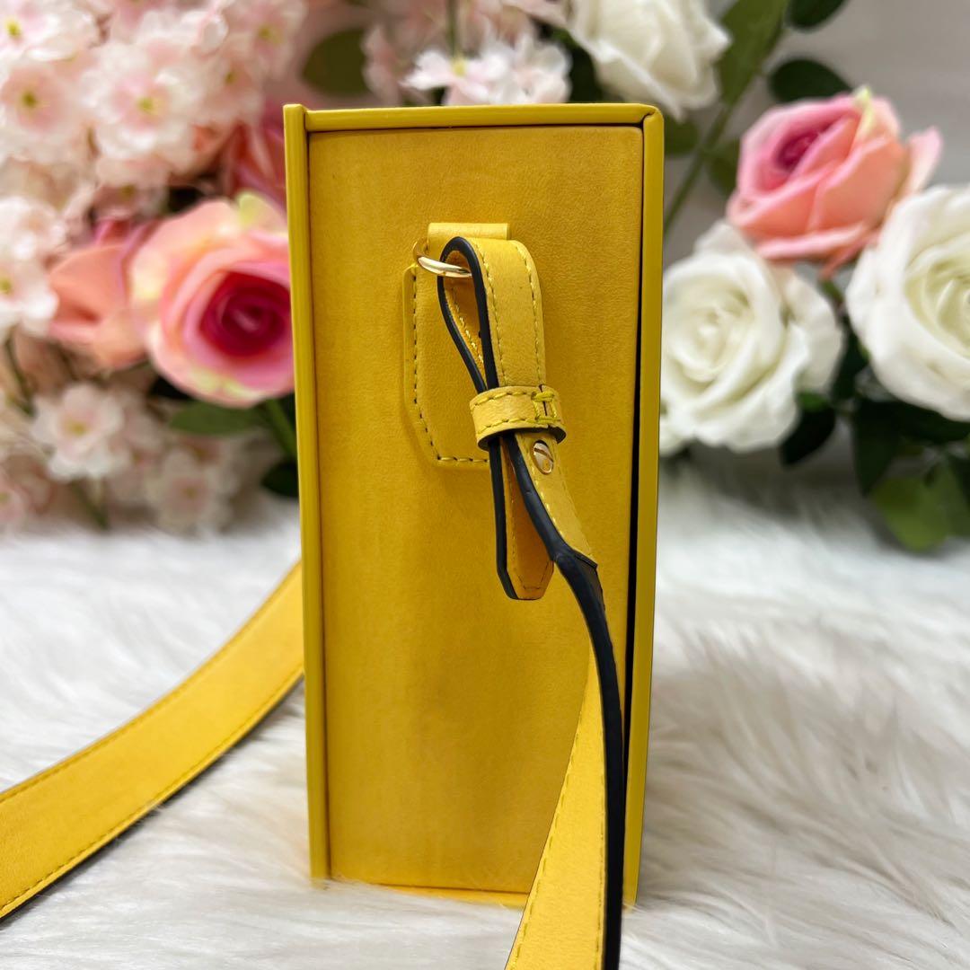 Fendi Box Shoulder Bag Leather Yellow — view 4