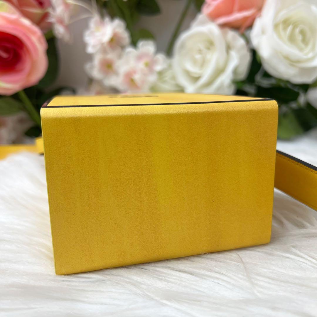 Fendi Box Shoulder Bag Leather Yellow — view 6