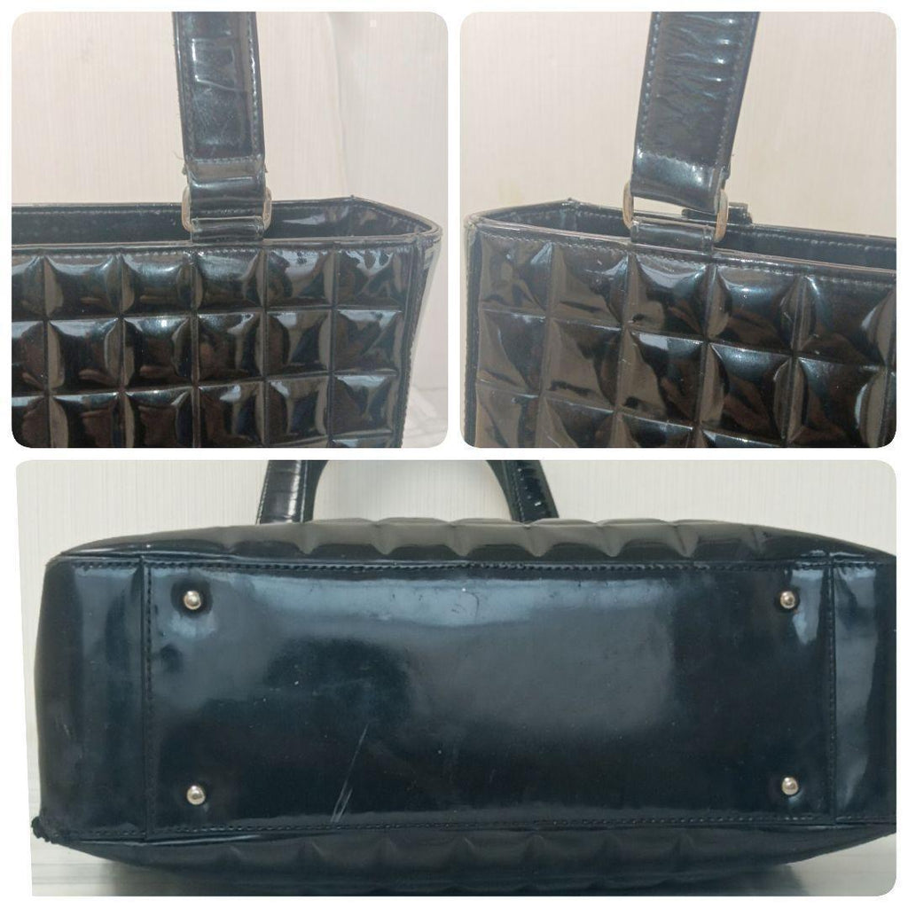 Chanel Choco Bar Tote Enamel Black CC Logo — view 3