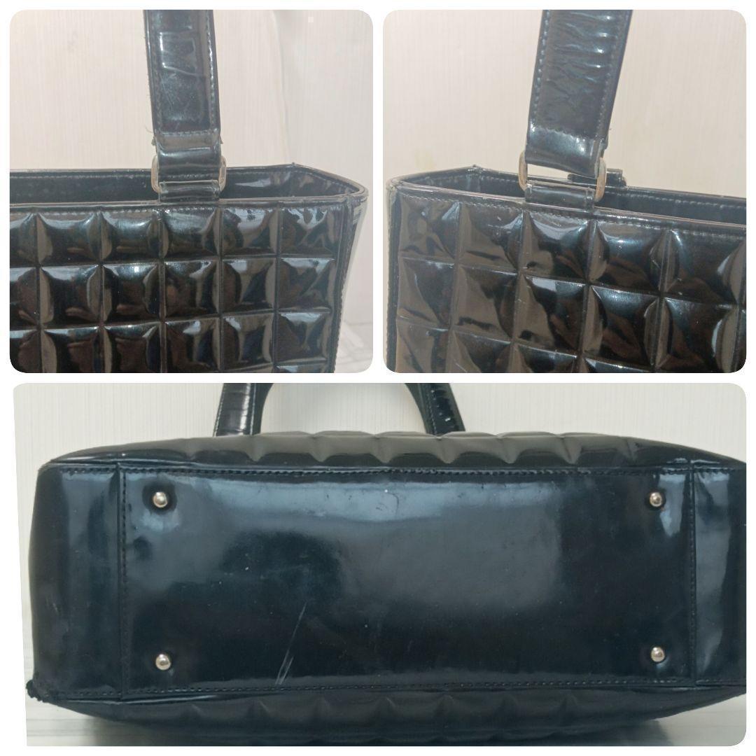 Chanel Choco Bar Tote Enamel Black CC Logo — view 3