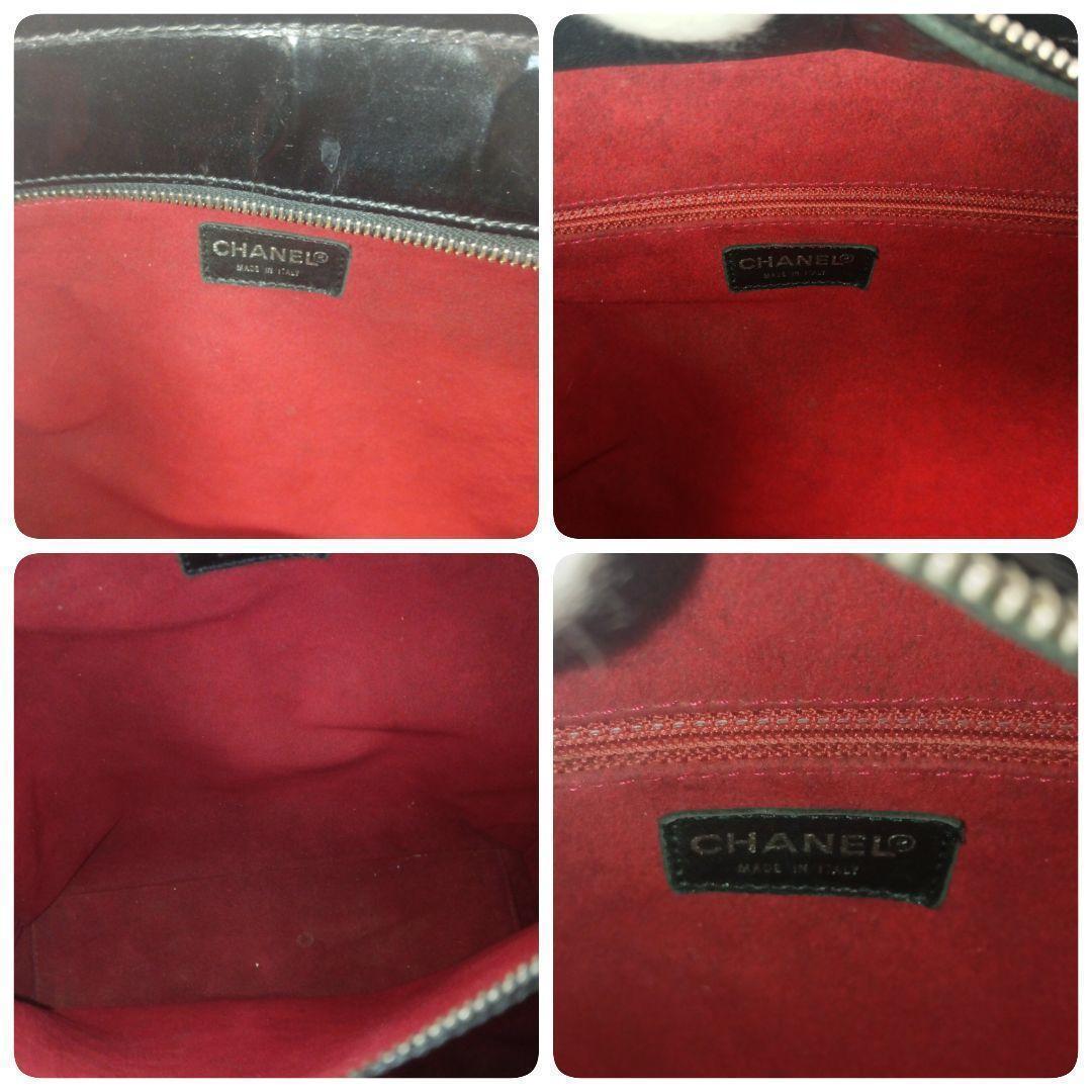 Chanel Choco Bar Tote Enamel Black CC Logo — view 7
