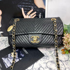 Chanel Blanc Double Flap Shoulder — view 2