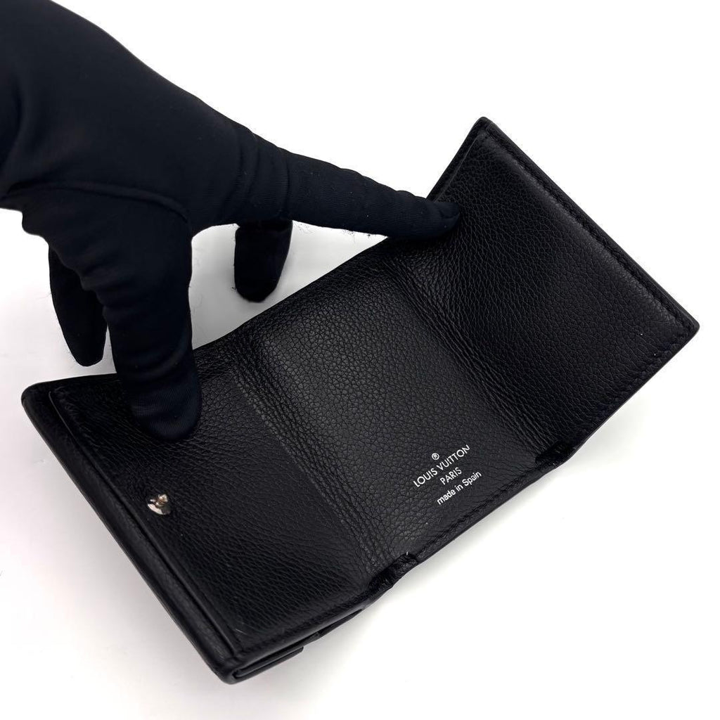 Louis Vuitton Portefeuille Lock Mini Trifold Wallet Noir Silver — view 5