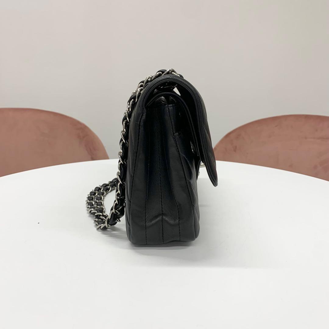 Chanel Chez Blanc CC Logo Stitch Turnlock Shoulder — view 2