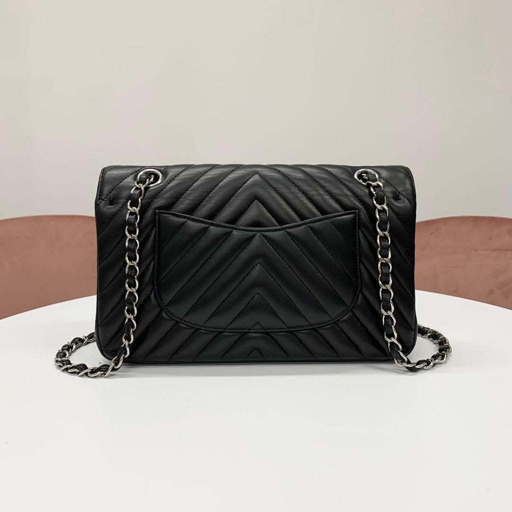 Chanel Chez Blanc CC Logo Stitch Turnlock Shoulder — view 3