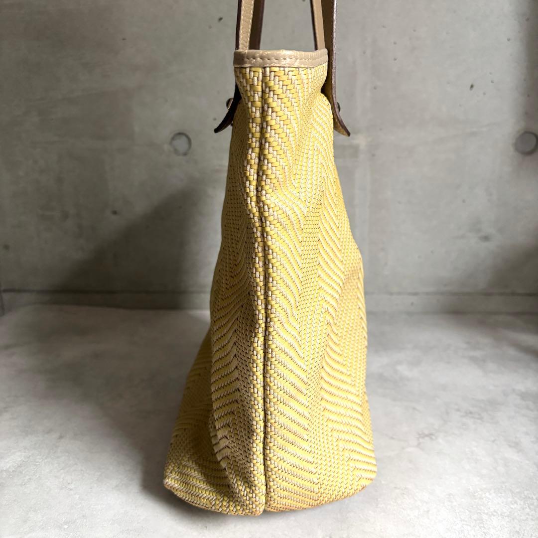 Hermes Chennai MM Tote Beige Shoulder Bag — view 4