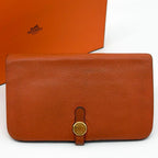 Hermes Dogon GM Duo Taurillon Clemence Orange Bifold Wallet — view 2