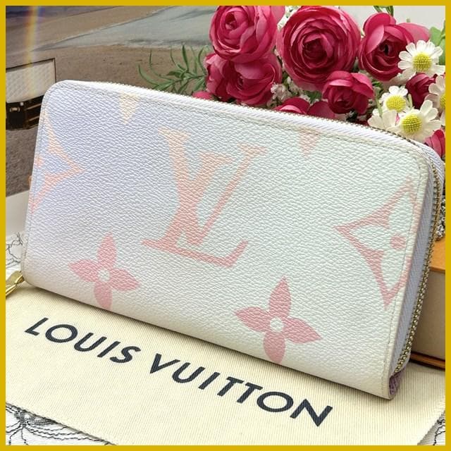Louis Vuitton Gradation Monogram Zippy Wallet
