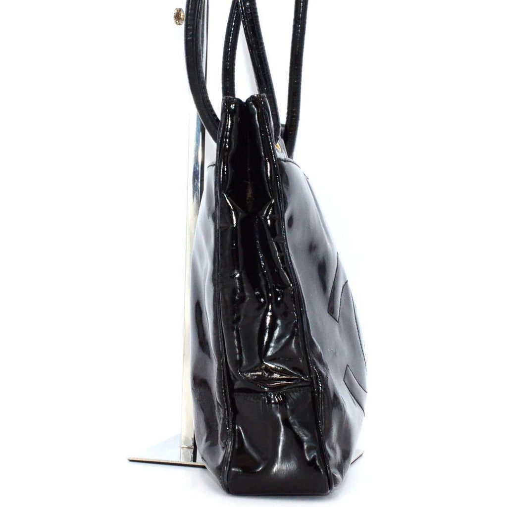 Chanel Tote Enamel CC Logo Black — view 4