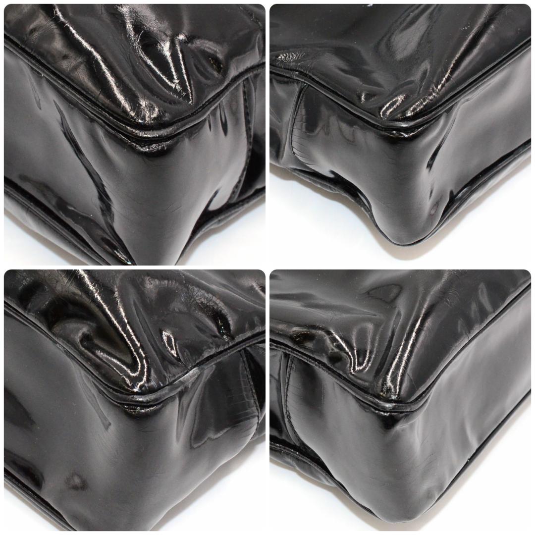 Chanel Tote Enamel CC Logo Black — view 6