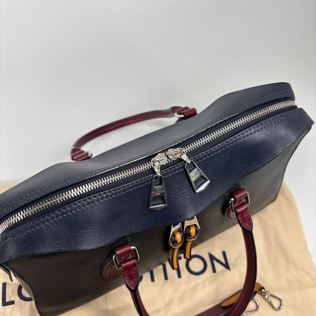 Louis Vuitton Epi Roulis 2-Way Handbag — view 8