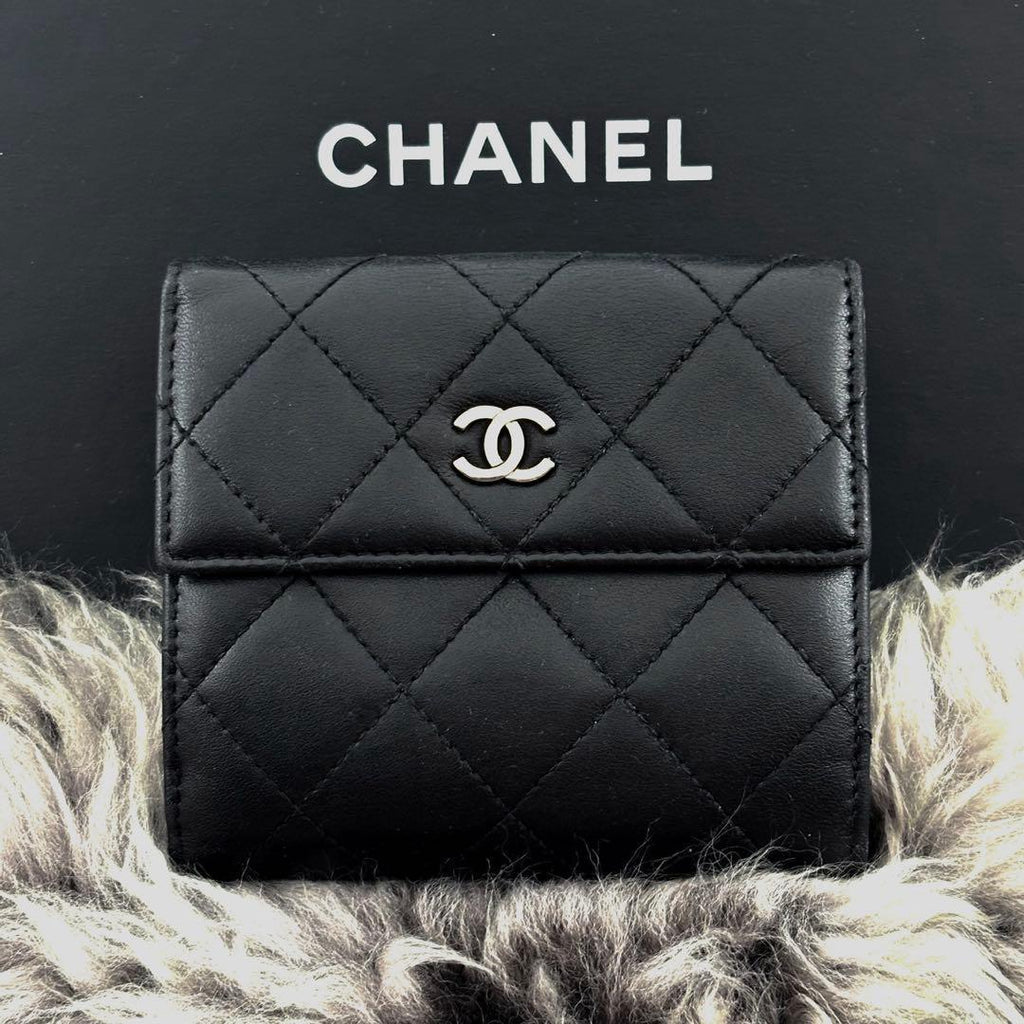 Chanel Wallet Quilted Lamb Hook Bifold — view 3