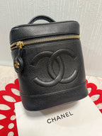 Chanel Vanity Caviar Leather Black Gold