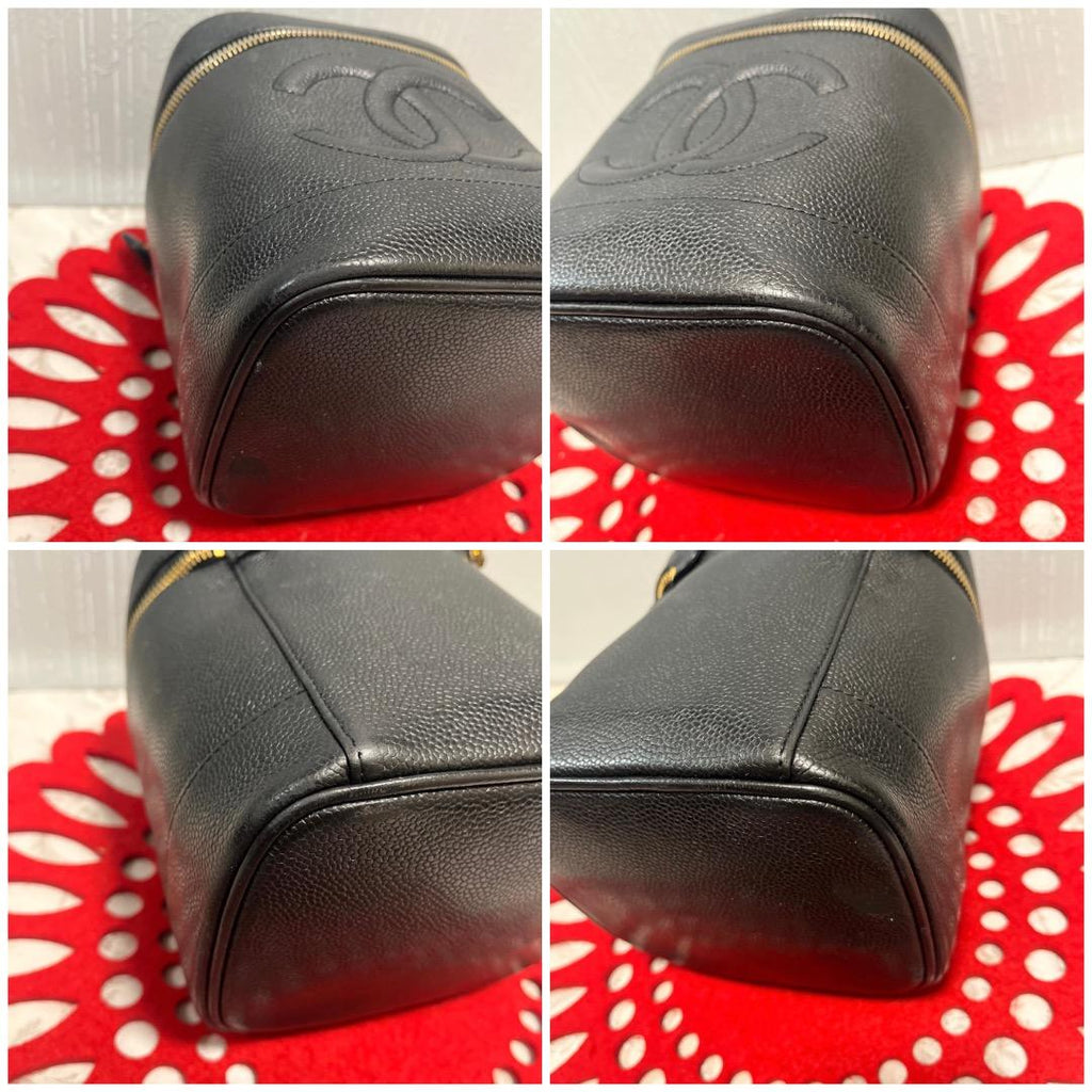 Chanel Vanity Caviar Leather Black Gold — view 4
