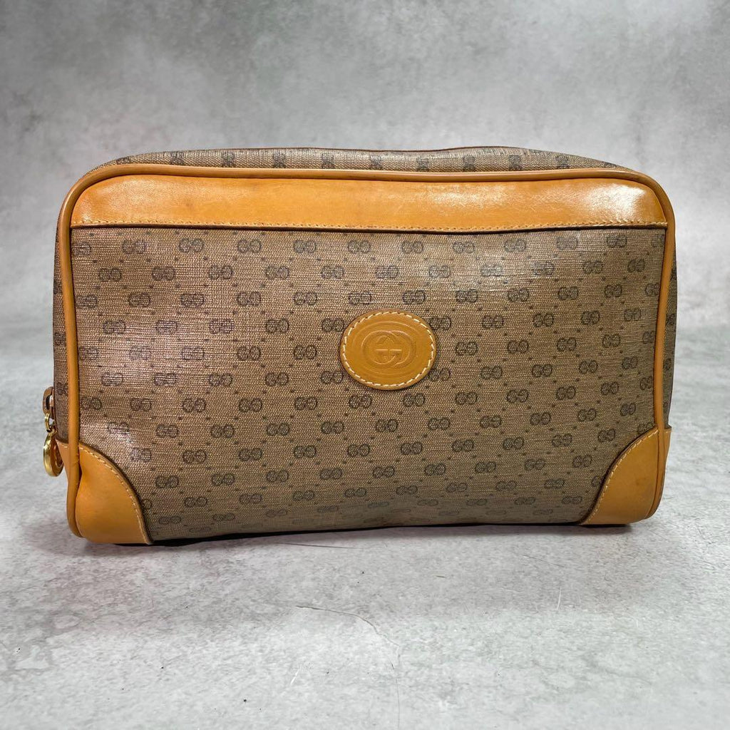 Gucci GG Clutch Brown Beige Logo Leather — view 2