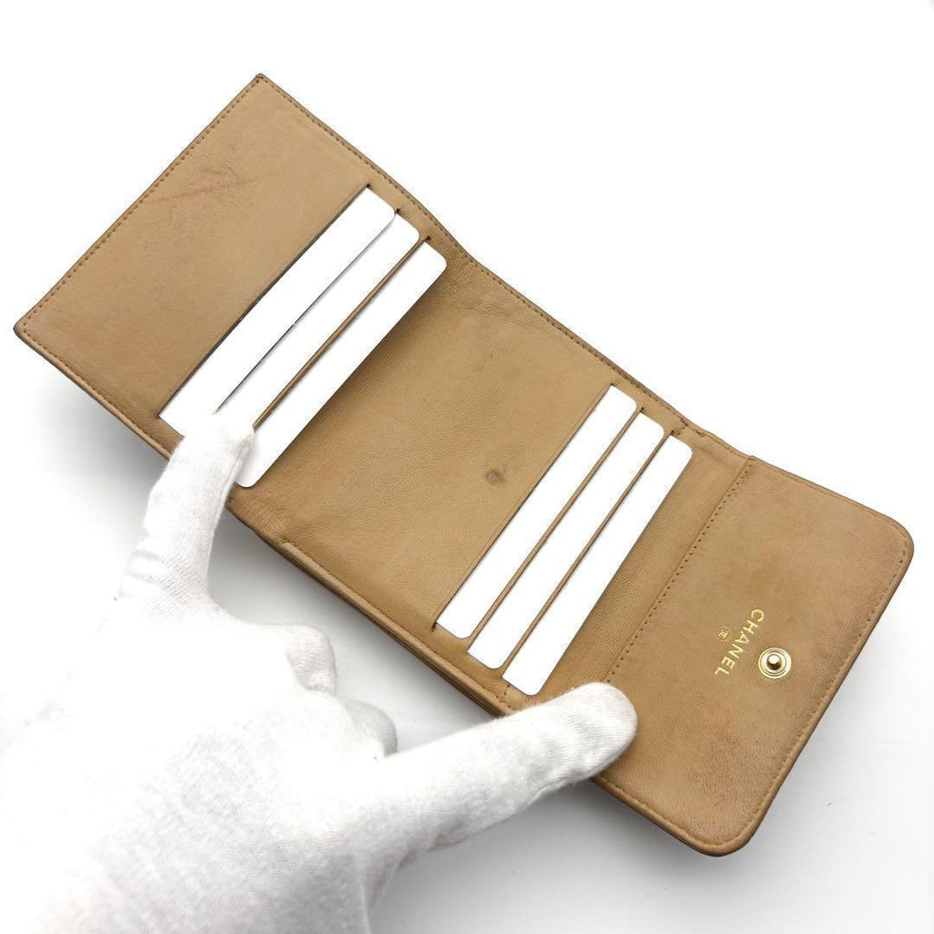 Chanel Wallet Coco Stitch Caviar Snap Trifold — view 4