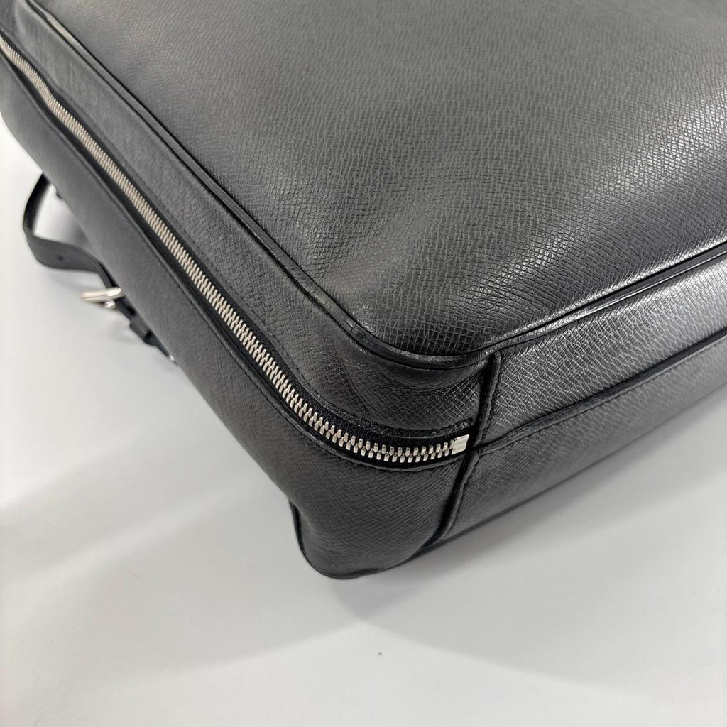 Louis Vuitton Taiga Sirius a Dos PM Black Backpack — view 7