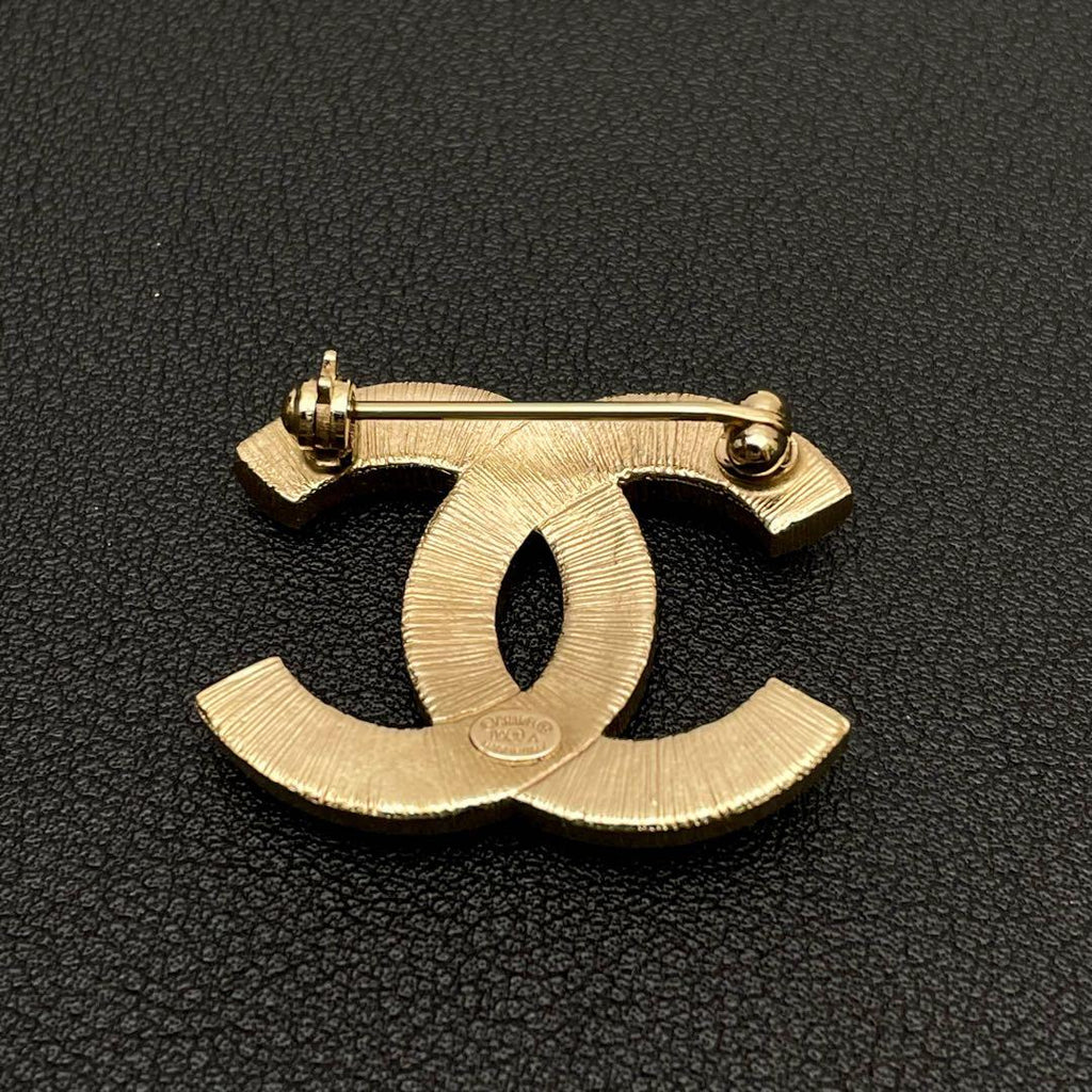 Chanel CC Logo Faux Pearl Gold Icon Brooch — view 3