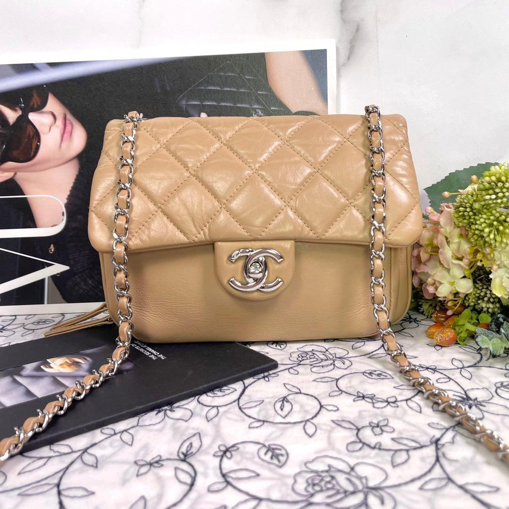 Chanel Double Flap Chain Shoulder Quilted — view 2